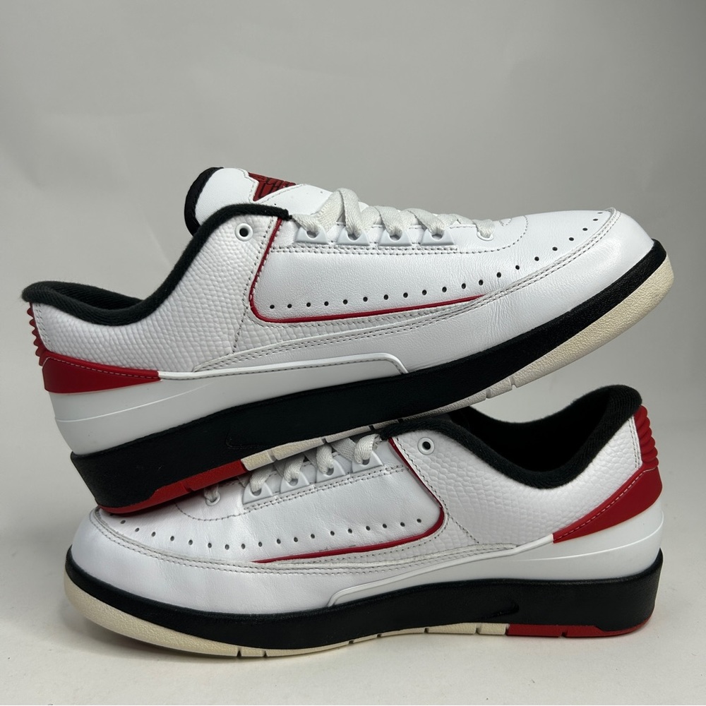 Nike Air Jordan 2 Retro Low “Chicago” 2023 - Picture 3 of 8